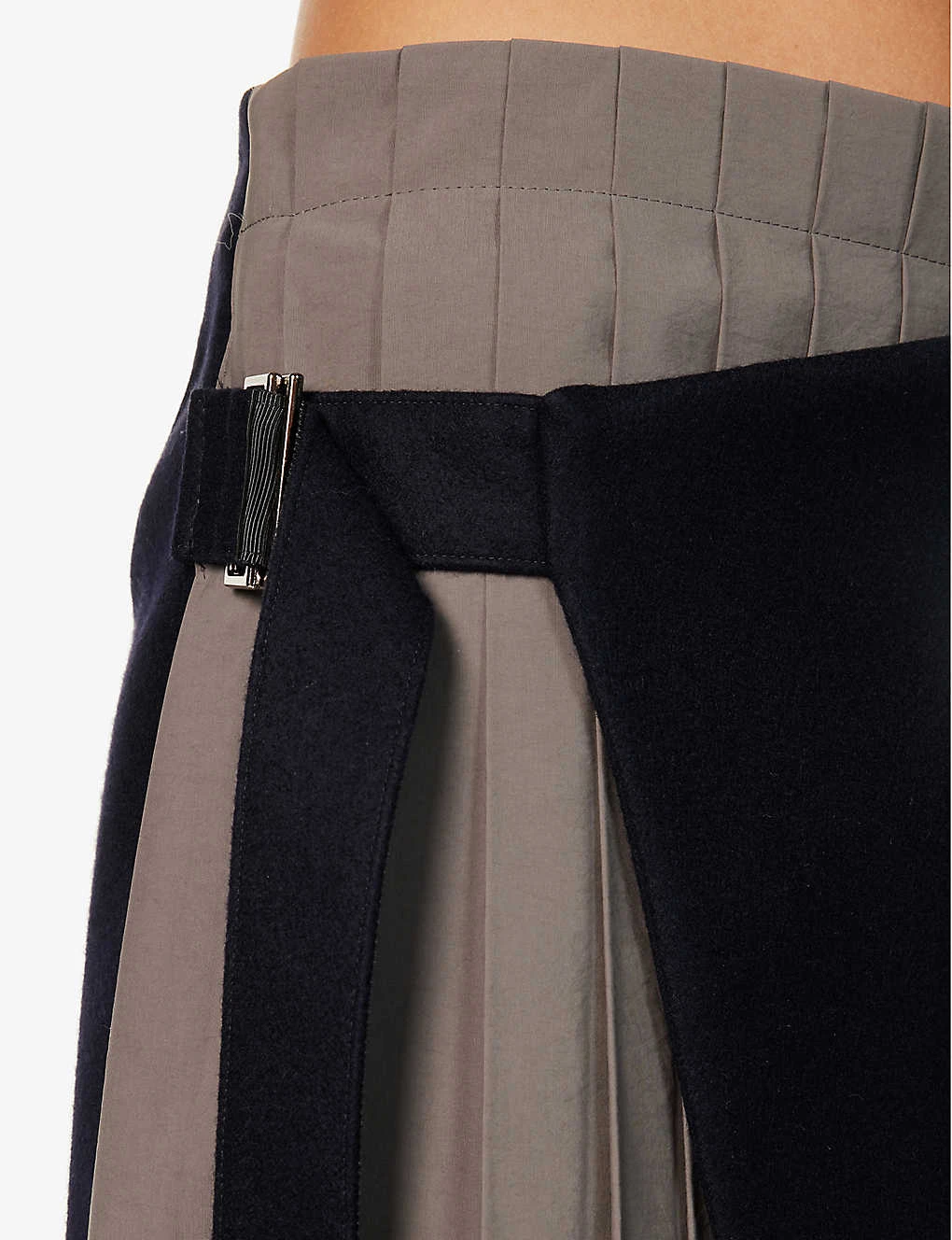 Sacai Contrast-panel Pleated Wool Midi Skirt 7 Sacai Contrast-panel Pleated Wool Midi Skirt - Image 5